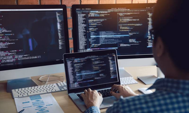 数据科学选型:R与Python如何赋能临猗县网站建设?